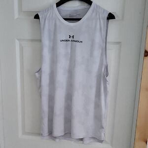 Under Armour Light Gray Sleeveless Top